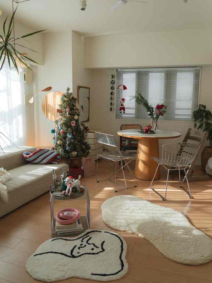 クリスマスに浮かれ始めているリビング

#クリスマスツリー #クリスマスインテリア