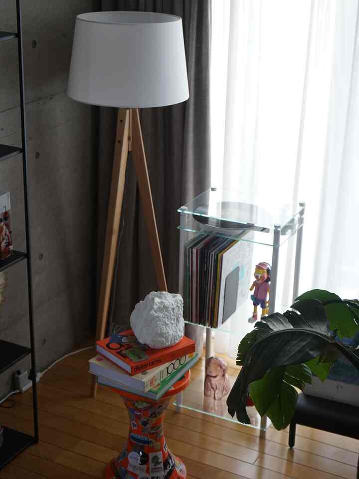 レコードプレイヤーを買ってからスマホを触る時間が減ってちゃんと音楽に向き合えるようになってきた感じがします

#1LDK
#一人暮らし
#MODERNDECO