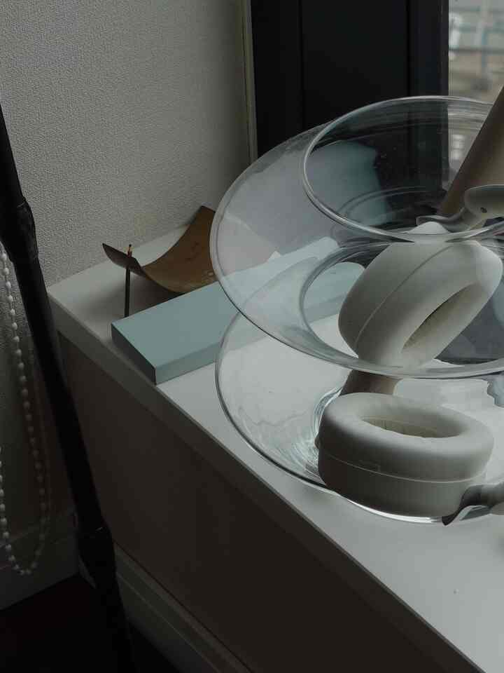 sudioのベットホンは気分転換に必要🎧♡
N2interiorの椅子はとても座りやすくて、お気に入りです
#インテリア　#2LDK #チェア　#ベットホン