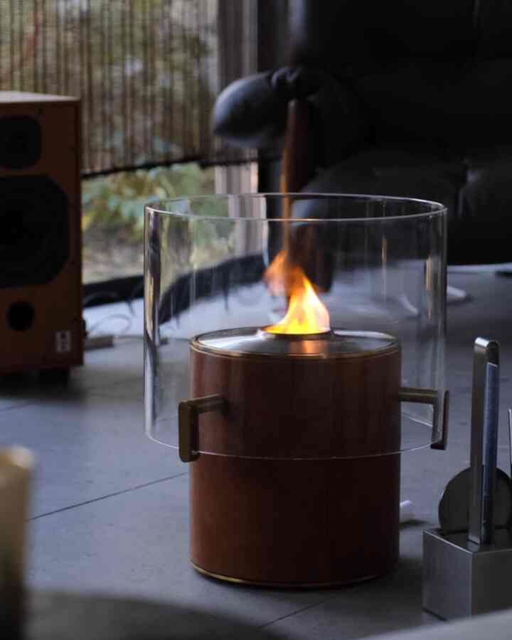 冬支度🔥



#interiordesign #slowliving
#ecosmartfire #vintagefurniture
#pepeのいえ