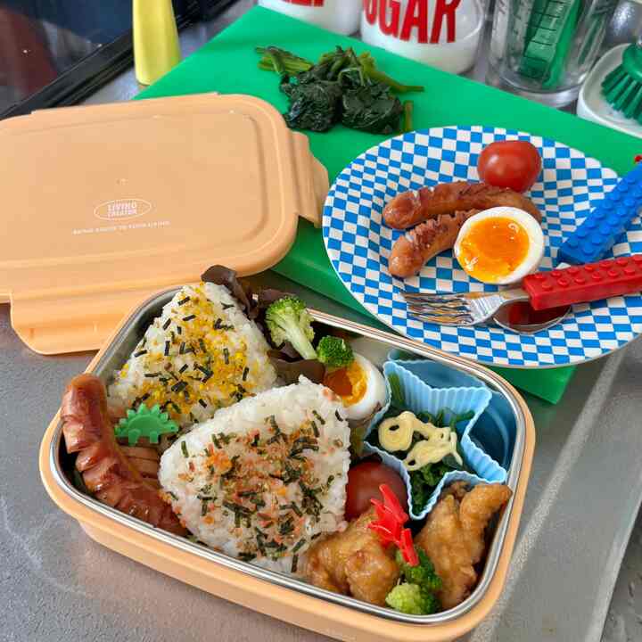 Have fun every day with colorful lunch boxes 🍱❤️
#PR #LIVINGCREATOR #リビングクリエイター #お弁当 #料理 #キッチン雑貨 #お皿 #キッチン #HAY