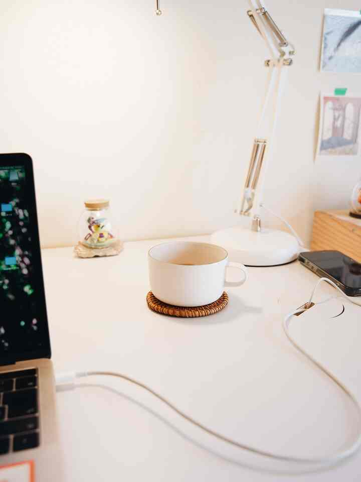 6畳 | ワークスペース| ひとり部屋 🧑🏻‍💻


#ワークスペース　#デスク　#仕事　#イケア　#イデー　#IKEA #idee #ホワイト　#モダン　