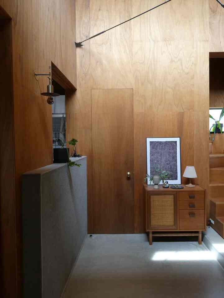 Sudah lama sekali sejak terakhir kali aku melakukan pembersihan!

Sesi bersih-bersih besar yang bahkan belum kumulai 🧹
#AkhirTahun
#LantaiPintuMasuk
