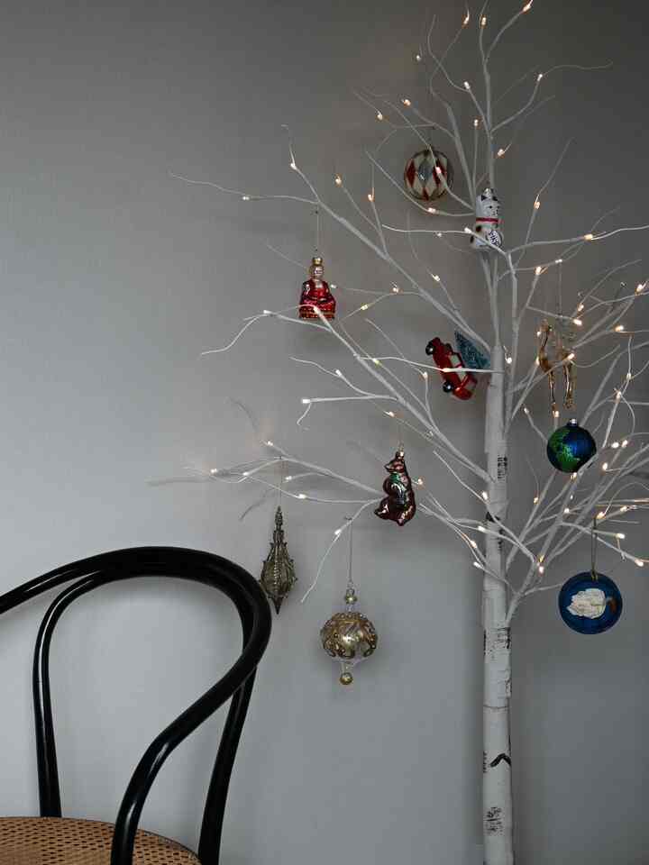 white Xmas tree🤍
毎年変わり映えしないですが、
少しだけオーナメントを追加🤏🏻
マンションにはちょうど良い
大きさのツリーです🎄
#クリスマスツリー #Christmastree #Xmastree