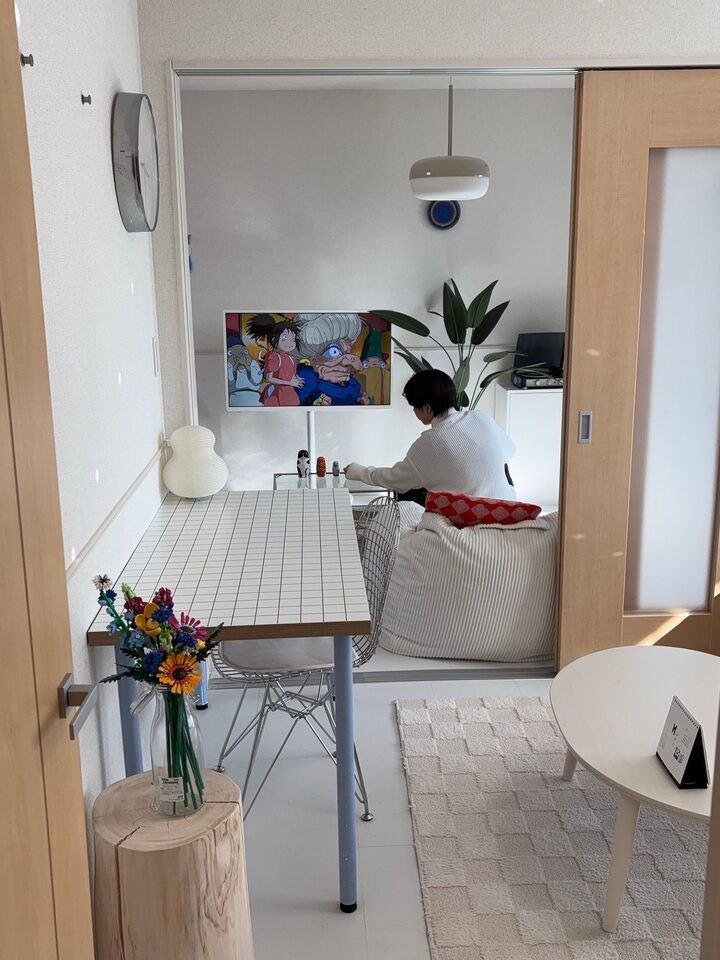 short form carousel card thumbnail