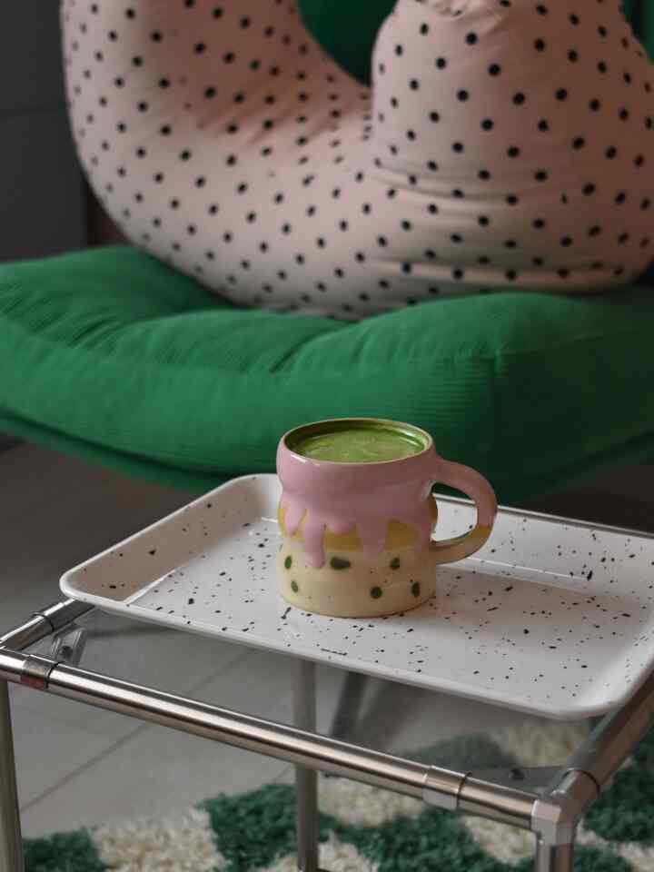 Aku suka nampan yang kubeli dari Ohouse saat Black Friday. Ukurannya pas dan lucu. 🤍
Aku juga membeli beberapa barang lain saat Black Friday, tapi belum kubuka, jadi akan kuposting nanti. ☺️
#nampan #マグカップ