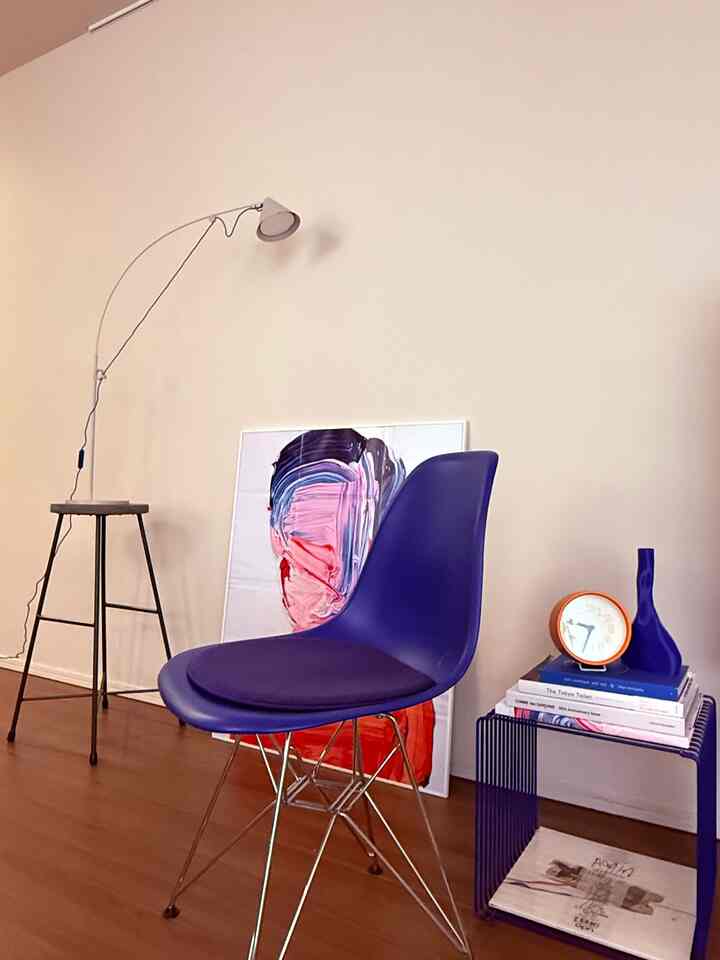 青をメインとしている空間、アトリエ風

#interiorinspo #interiorstyling #designinspiration
#moderninterior #contemporaryinterior #aestheticinterior