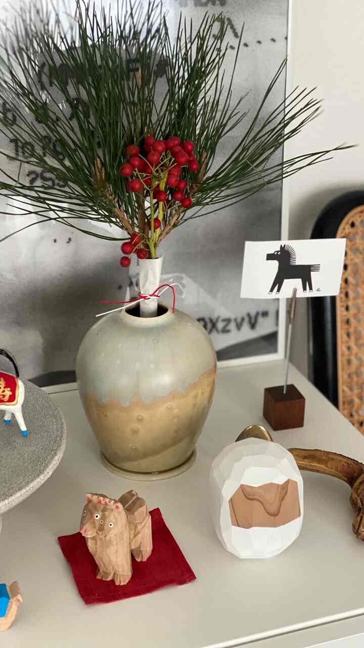 あけましておめでとうございます🎍
少しずつ集めている縁起物たち。

#お正月 #縁起物 #民芸品