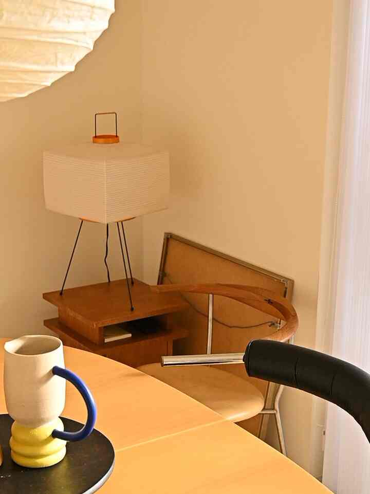 #ウェグナー　#ダイニング　#ppモブラー　#FRAMA #akari

ダイニング側の密かなくつろぎスポット。ソファーでくつろぐほどの時間はないが、少しだけ休息したいという時にこの場所で癒されてます☕️
