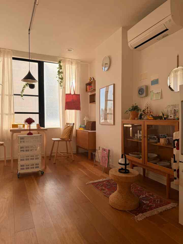 明るい気分になれる黄色のアイテム

黄色のインテリアは、あるだけでお部屋を明るい雰囲気にしてくれます🟡
気持ちまで明るくなるので、イエローのインテリアはとてもおすすめです✨

#イエロー #インテリア #暮らし #北欧 #北欧インテリア