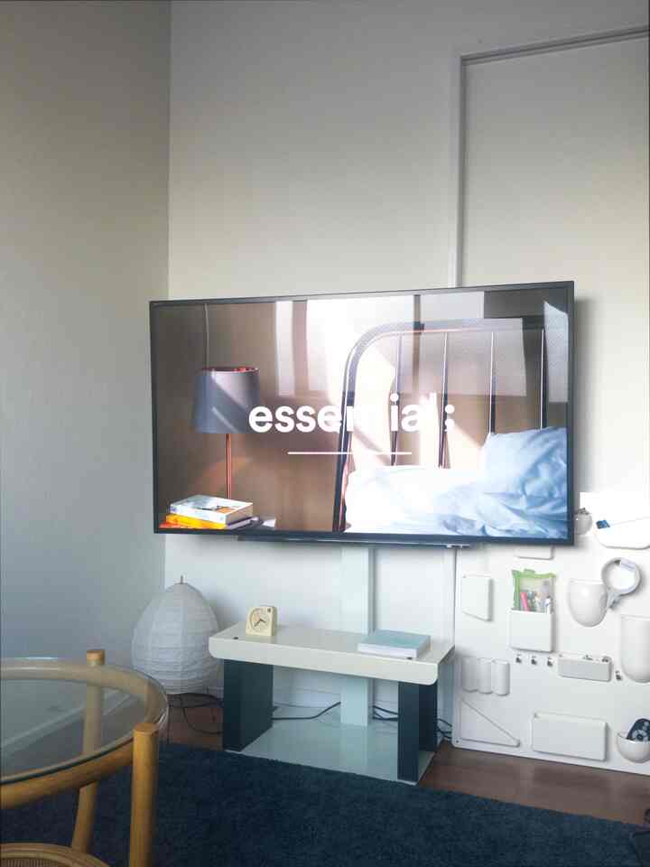 Bangku mini yang kubeli dari Ohouse benar-benar berguna!

#2026OhouseNewLife #テレビ #一人暮らし #ミッドセンチュリー