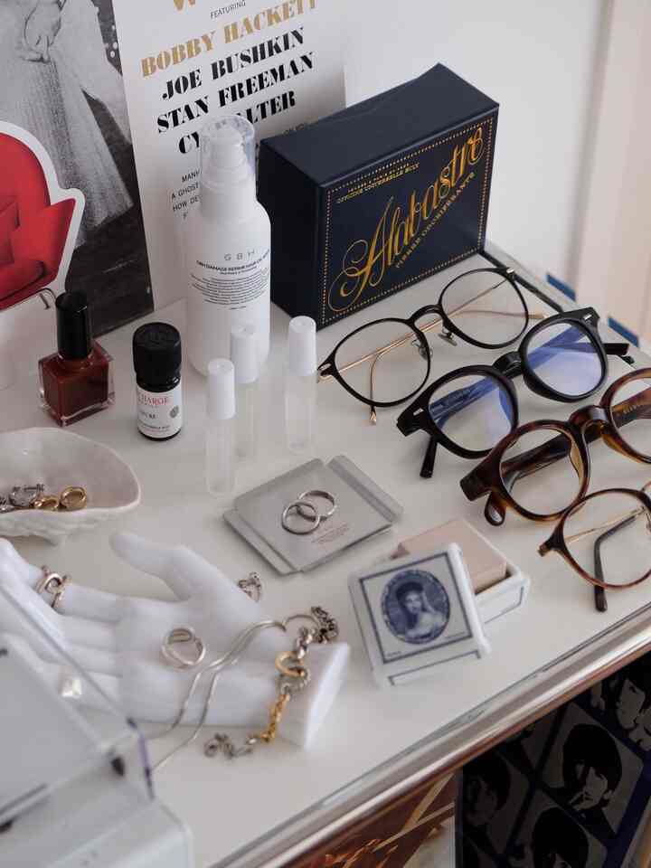 テレビボード上を少し模様替え🤏🏽

#日々の記録 #お部屋づくり 
#マンション暮らし #2人暮らし
#中古マンション #2LDK 
#クリスマス
#ikea #ikea購入品