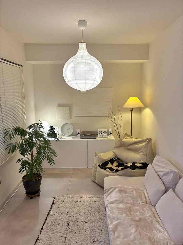 Ohouseで購入したお得すぎるブランケット🌿
もこもこで気持ちよく冬のソファに無くてはならない存在に⛄️ 

#IKEA #ナチュラルインテリア #韓国インテリア #2人暮らし #模様替え　#2026ohouse新生活 
#Ohouseショッピング 