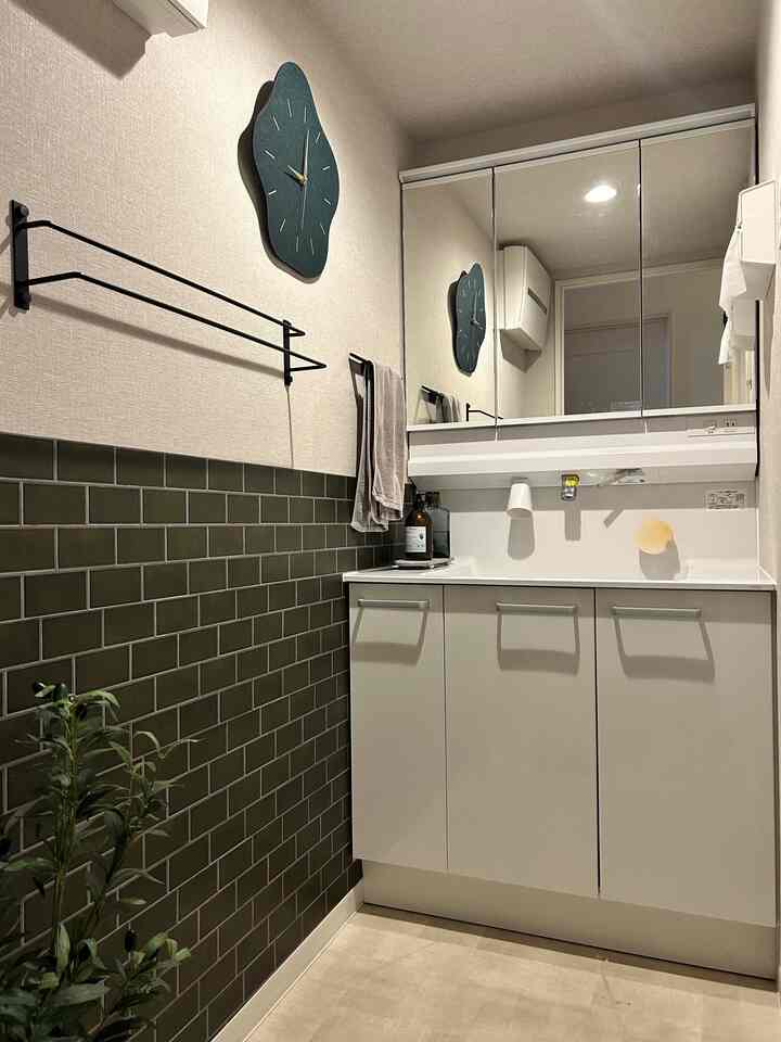 洗面所ルームツアー📷賃貸でも再現できるアイテムです🛒
#洗面所 #カラフル #ポップ #カフェ風 #タイル　#レトロ