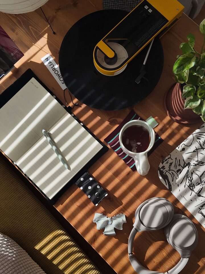 short form carousel card thumbnail