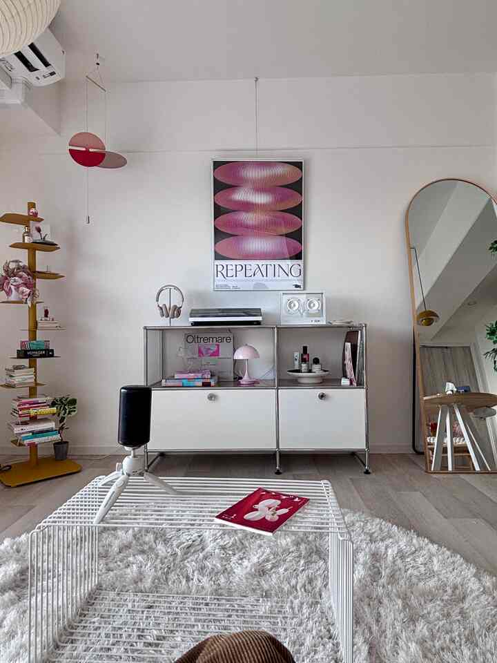 大好きな景色✨️
USMハラーはどこから見ても美しい。
リセールバリューもあるけど、一生使い続ける気がする。

#USMハラー
#ホワイトインテリア
#リビング
#レコードラック
#レコード