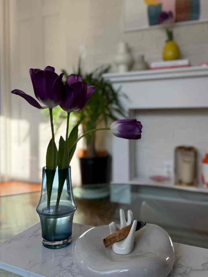 春を感じる花と言えばチューリップ🌷
パープルのチューリップがかわいい
#IKEA #花　#色のある暮らし