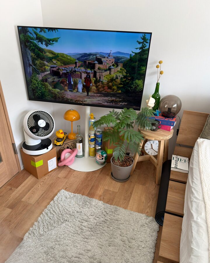 short form carousel card thumbnail