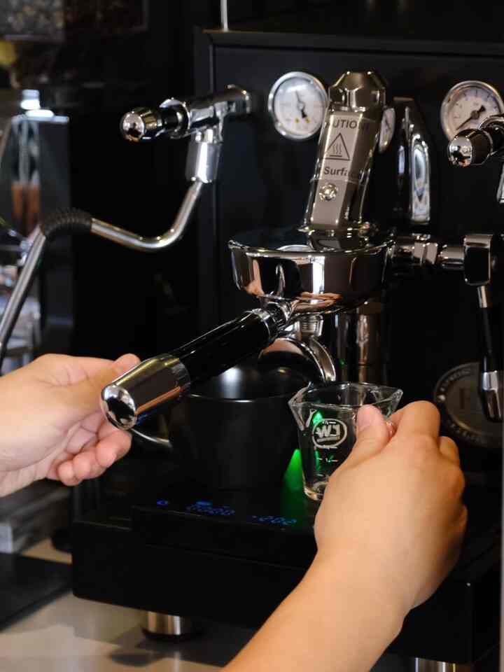 after work cozy vibes☕️
⁡
#calmhome #slowhome
#cozy #cozyvibes
#pepeのいえ