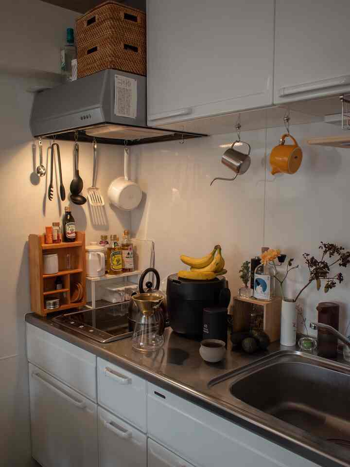 Saya suka waktu yang saya habiskan untuk membuat kopi.

#HidupSendirian #賃貸 #ワンルーム #1R #kitchen #キッチン #台所 #キッチン用品 #キッチン家電 #キッチンインテリア #コーヒー #珈琲 #ハンドドリップコーヒー #花 #フラワーベース #63 #ロクサン #IKEA #無印良品 #ACTUS #TIMEMORE

