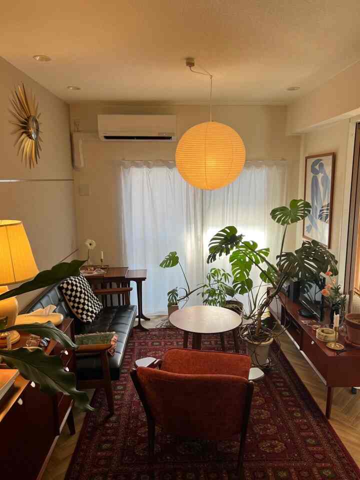 Living Room 🛋️

#Living Room #ミッドセンチュリー #ミッドセンチュリーモダン #ラグ #ラウンジチェア #ネストテーブル #ローテーブル #テーブルランプ #サイドボード #テレビボード #観葉植物 #モンステラ #レースカーテン #カリモク #カリモク60 #kチェア #ソファ #イサムノグチ #akari #akari55a #北欧 #ヴィンテージ