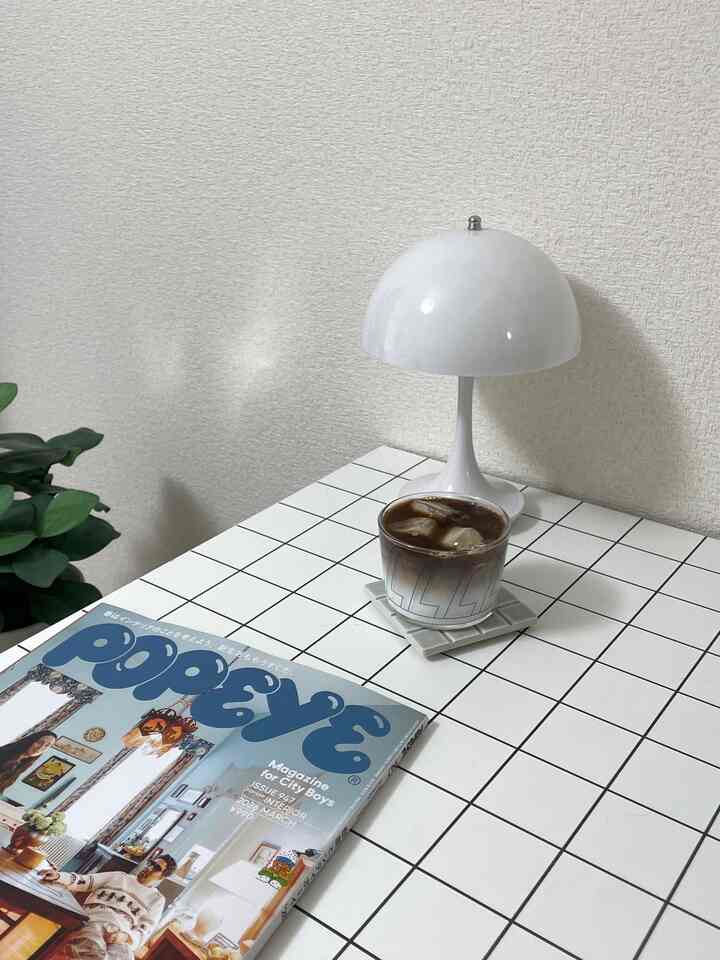newグラスでカフェオレ☕️
デスクの柄、飽きてきたから変えようかな…
IKEA天板は安くて気軽に考えられるから良き
#デスク #賃貸 #一人暮らし #1k #天板