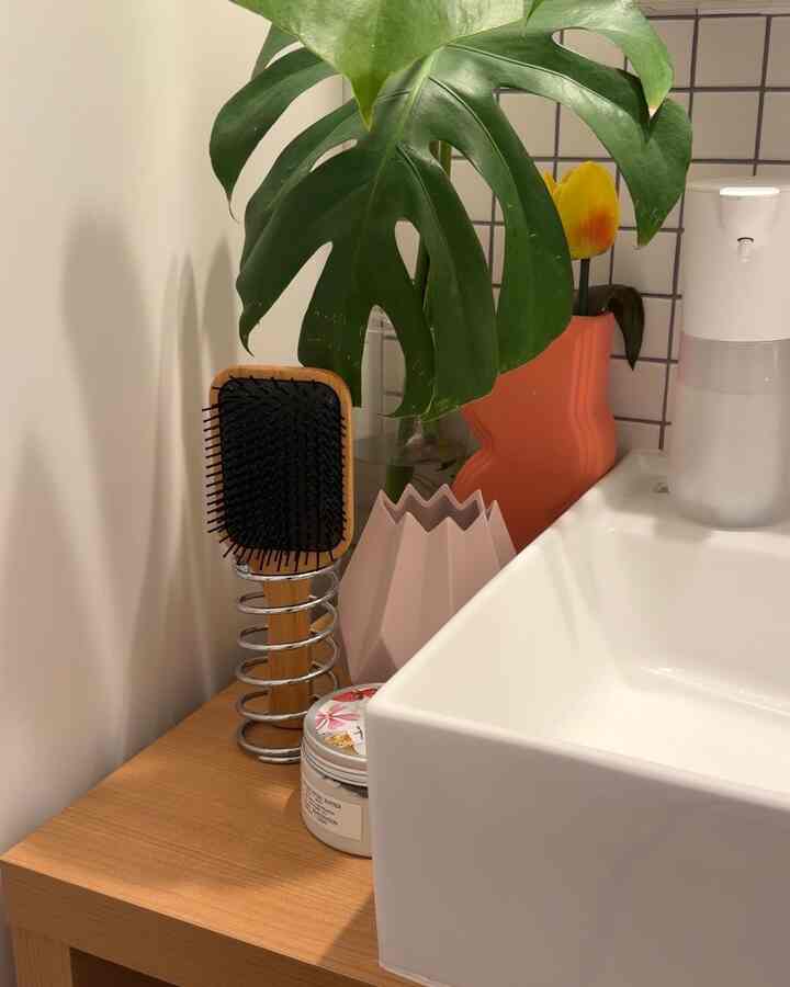 The new beginning season makes me want to incorporate new accessories 🙂‍↔️💫
Got a brush stand 👌

#ohouseshopping #2026ohose新生活 #スプリングスタンド