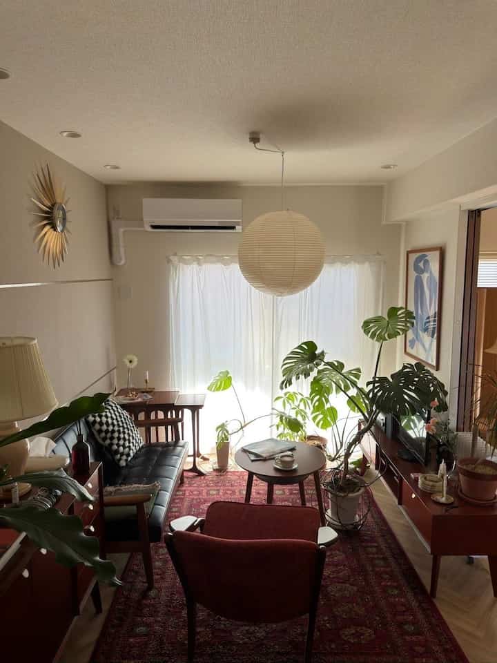 ゆったりできる空間が大好き

#リビング #ミッドセンチュリー #akari #イサムノグチ #レースカーテン #ラグ #ヴィンテージ #観葉植物 #モンステラ 