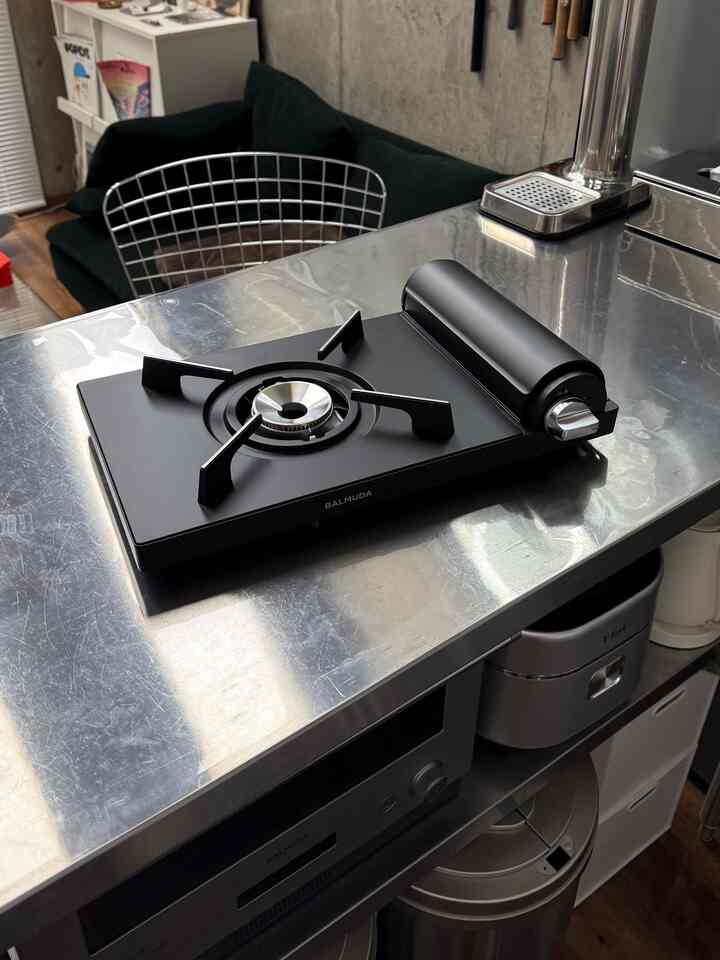 #2026Ohouse新生活
#StainlessSteel #作業台
#RiceCooker #ティファール
#LivingAlone #一人暮らし部屋 #一人暮らしアイテム
#aarke
#Kettle #バルミューダ #BALMUDA
#LivingAlone #1人掛けソファ #一人暮らし部屋 #一人暮らしアイテム #一人暮らしインテリア #一人暮らしの家
#Concrete #コンクリート打ちっぱなし
#IKEA #IKEA家具 #IKEAソファ #ソファ #ソファインテリア #ソファおすすめ #ソファのおすすめ