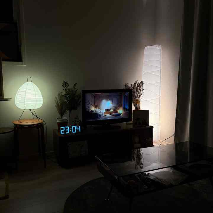 _____

23:04

心地の良い音楽とあかりのある暮らし。

_____

#夜のインテリア
#余白のある暮らし
#interiorandlife
#midcenturymodern
#interiorlife