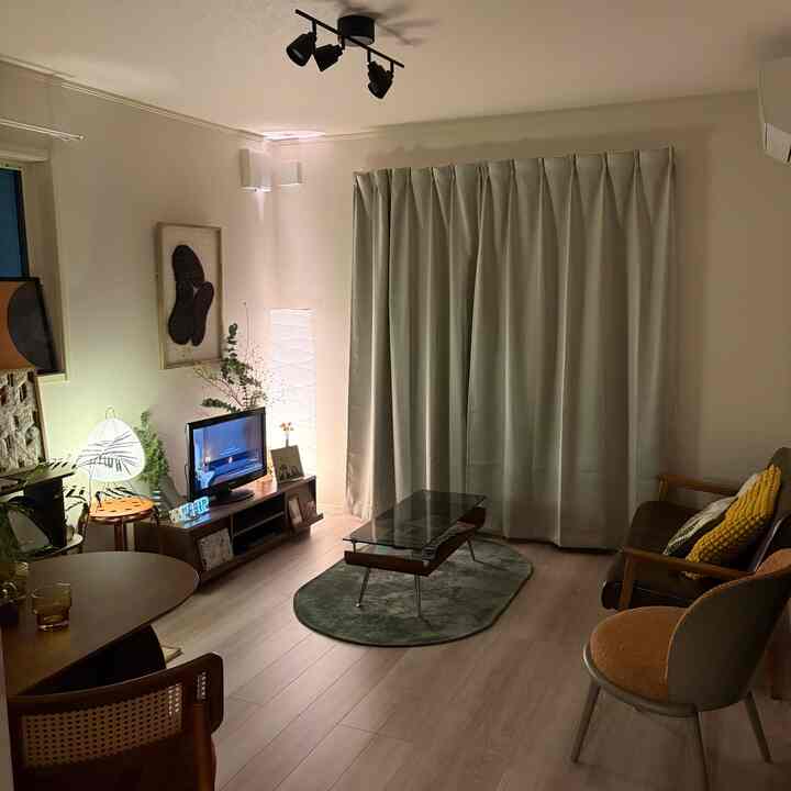 _____

21:02

Dengan mencocokkan gaya dan nuansa furnitur, saya telah menciptakan rumah yang ingin saya kunjungi setiap hari.

#KehidupanDenganPencahayaanTidakLangsung
#AdeganKehidupan
#rumahkuyangmanis
#modernpertengahanabad
#rumahnyaman

_____