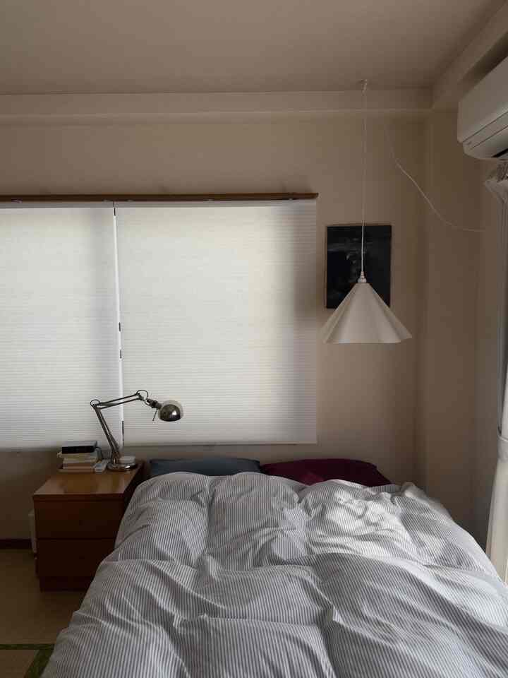 ベッドルームはIKEA商品が多め🫶
ストライプのシーツが可愛いです🤍

#2026Ohouse新生活　#寝室　#一人暮らし　#韓国インテリア