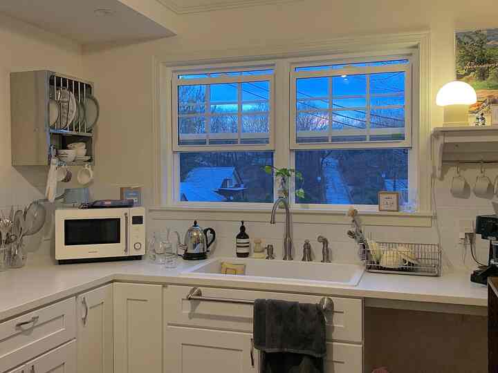 キッチン🥗ステンレスラックが使い勝手が良いしかわいいのでほんとうにお気に入りです

#2026Ohouse新生活 #輸入キッチン #輸入住宅 #食器棚