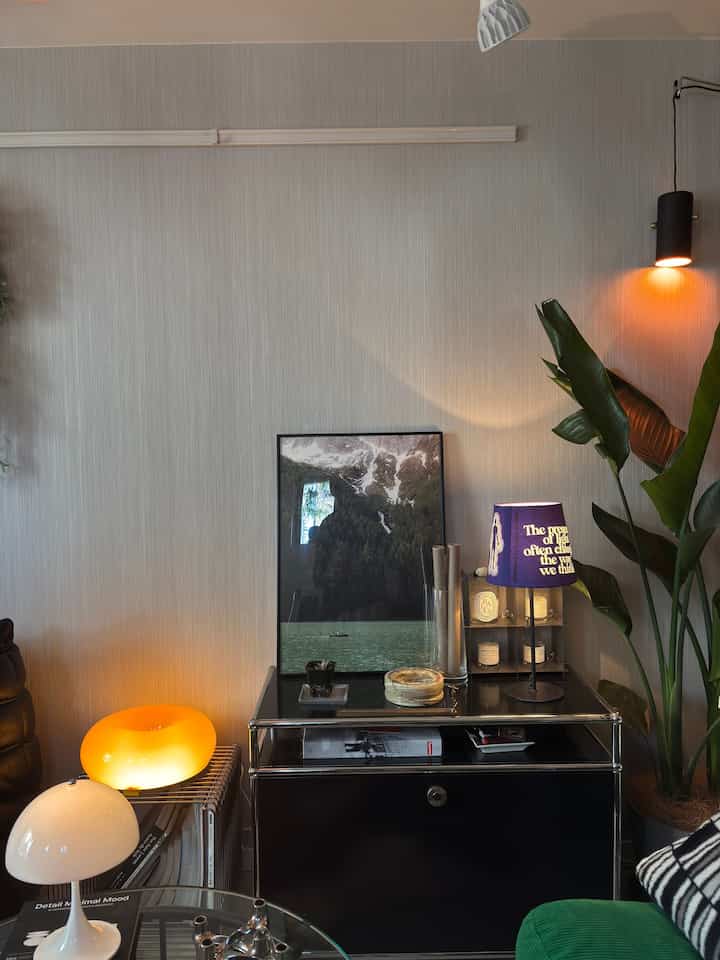 ポスターって部屋の雰囲気を決めるポイントになるから慎重に選ばないといけんね🖼️

#Ohouseshopping #2026Ohouse新生活 #インテリア小物