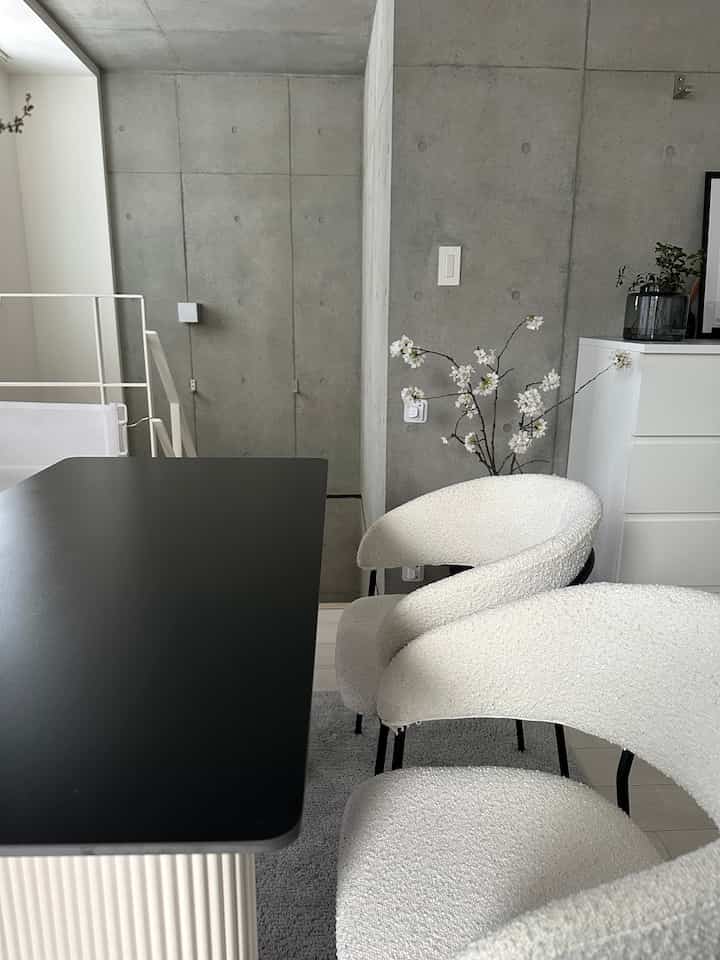 先日いただいた桜🌸
家にお花があると気分上がる🥺

#リビングルーム