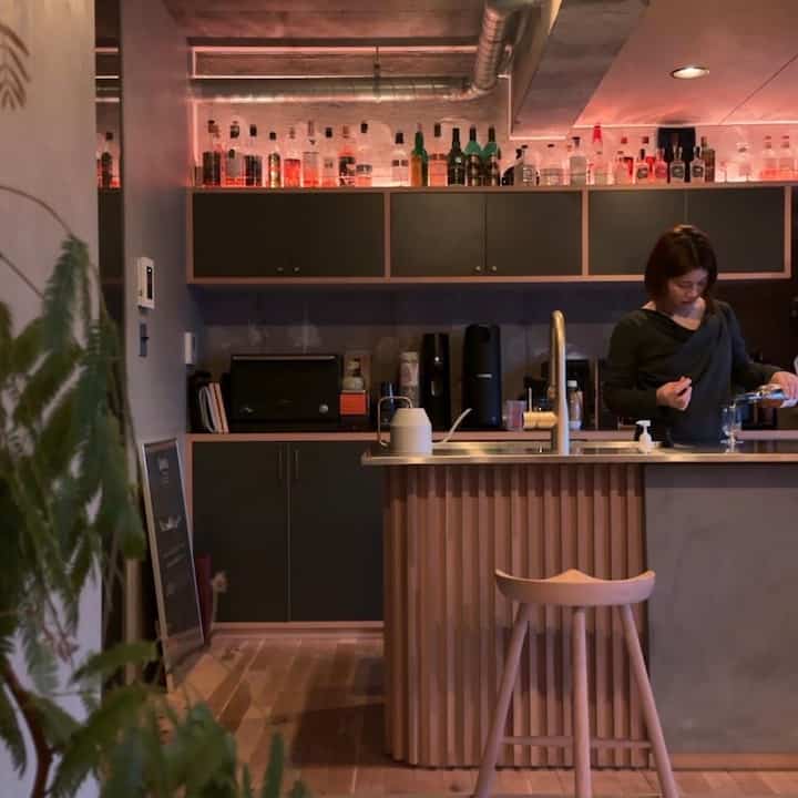 ウイスキー棚の照明いつみてもやってよかったと思うなぁ
#リノベーション
#マンションリノベーション