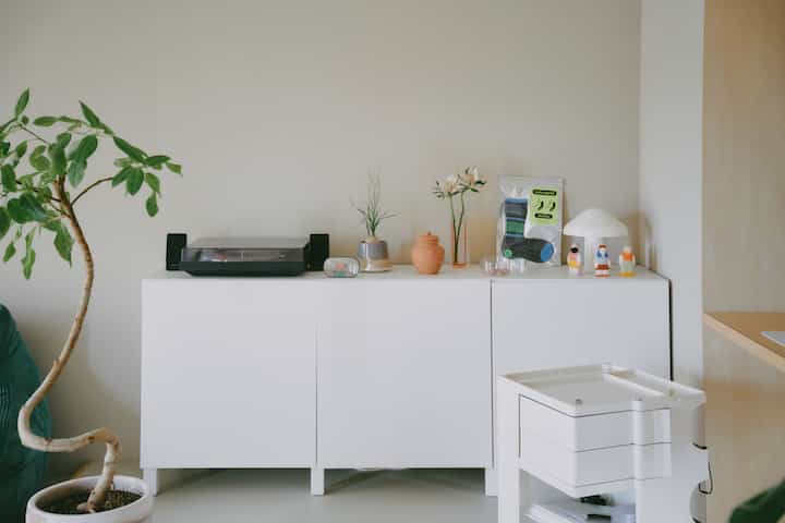 シンプルなワークスペース💻
#IKEA #HAY #植物