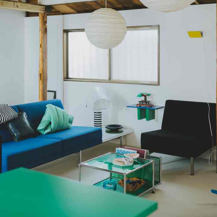 All colorful items.
#LifeRecords #2人暮らし #mordernliving #mordernhome #midcentury #ジョージネルソン #georgenelson #モジュラーシーティングソファ #akarilamp
#LouisPoulsen #shogunlamp
#usmhaller #hay #lego #anothachoppa #シャルロットペリアン #クッカプーロ #hay