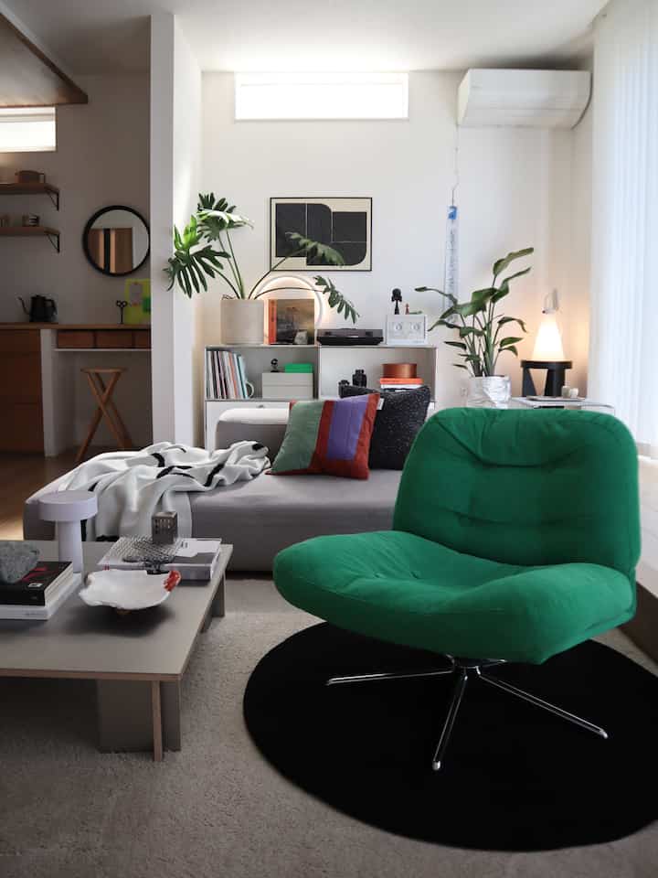 毎年この時期は観葉植物の植え替えをします。ストレリチアがぐんぐんと成長して毎日楽しみ。

#観葉植物　#グリーン