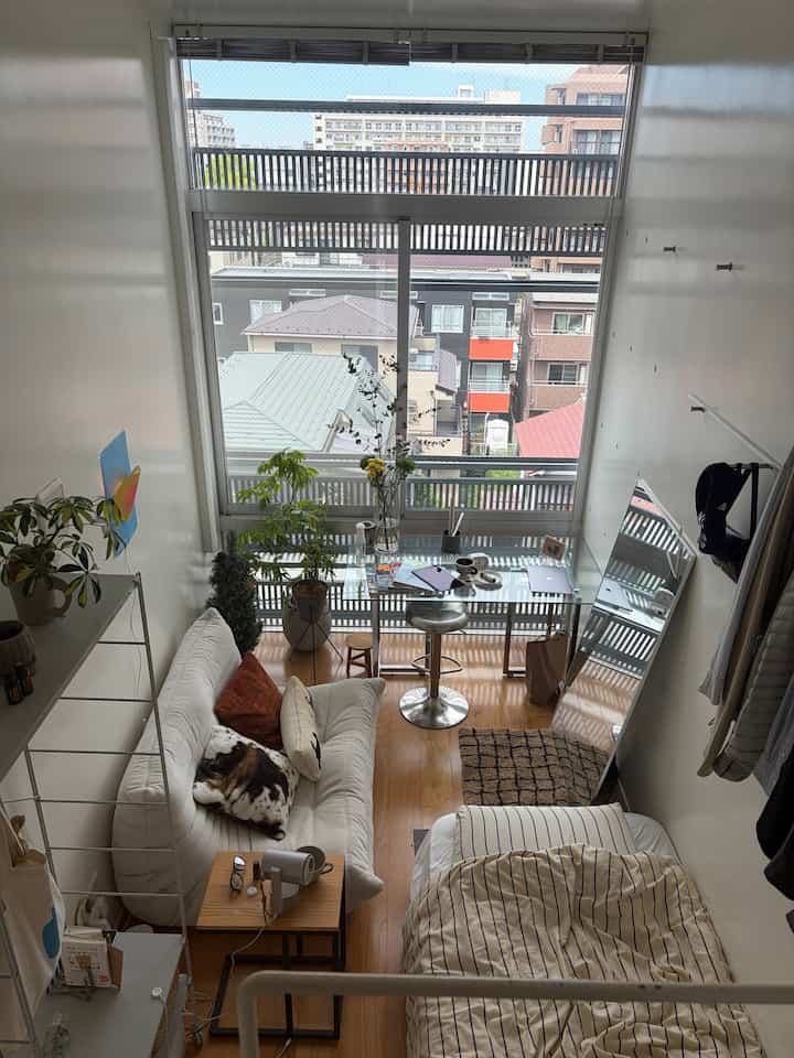 April 21st, 12:00 PM

#cozyroom
#cozyhome
#cozyhouse
#ligneloset
#KoreanInterior