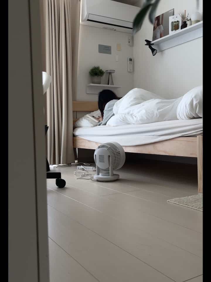 梅雨に向けてお迎えしたサーキュレーター🌀

#ひとり暮らし #ひとり暮らしインテリア #梅雨対策 #サーキュレーター