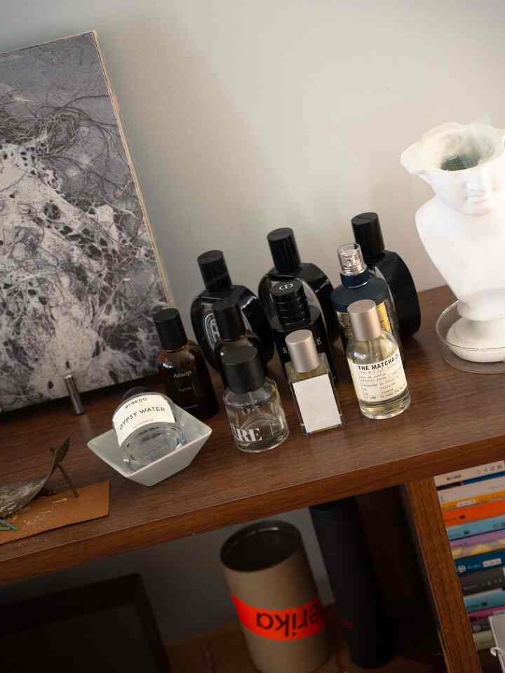 😌
#ディスプレイ #ラック #香水 #雑貨