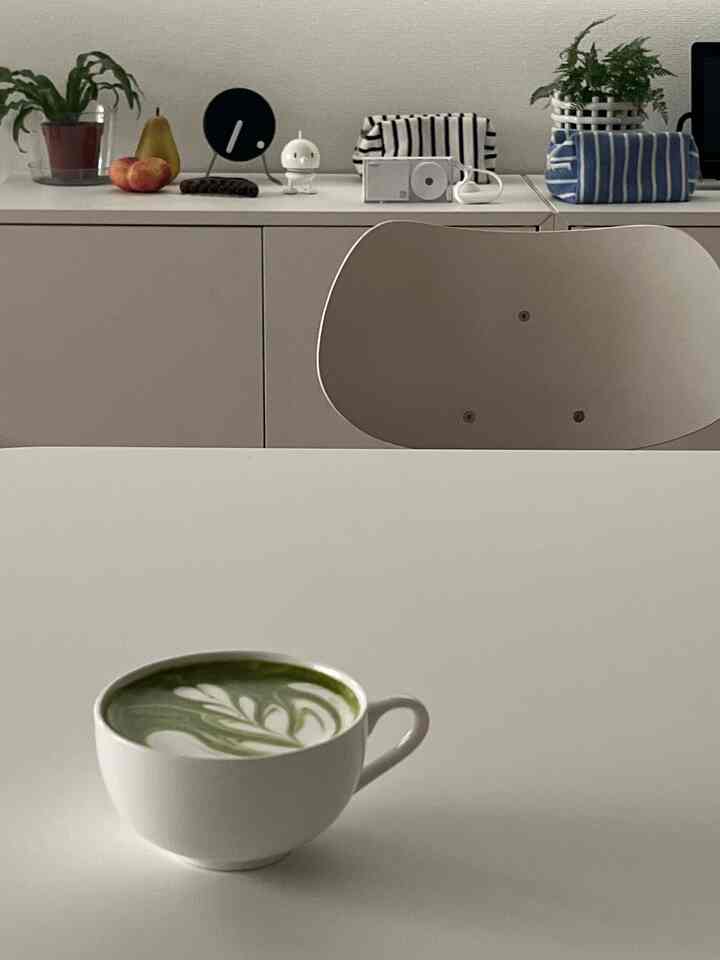 One rainy day☁︎·̩͙
⁡
雨の日お家にいる時間は
意外と嫌いではない 𓈒 𓏸 
⁡
#抹茶ラテ #ラテアート #latteart #ラテアート練習記録 #83日目