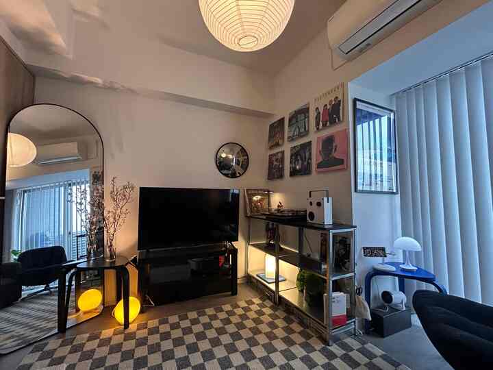 #cozyroom
#aestheticroom
#ambientlighting
#vinylsetup
#myroom
#life with records
#roomdecor
#singlepersoninterior