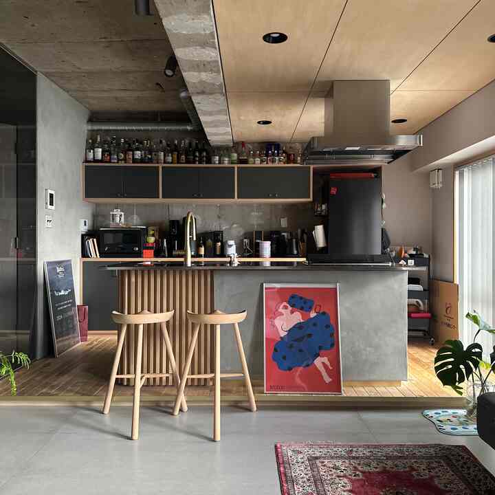 Poster merah itu terlihat bagus.

#Renovasi
#ApartemenStudio
#RenovasiApartemen