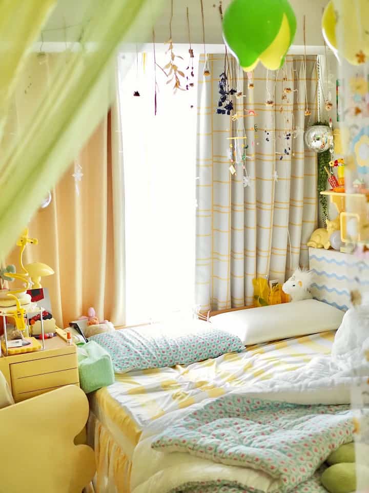 カーテンをバイカラーにしてみた💛
前使ってたRASIKさんのカーテンと、少し前にいただいたパーフェクトカーテン館さんのカーテン🙌
Ohouseで買ったベッドシーツとの相性と良き🫶

#カラフルインテリア #イエローインテリア #韓国インテリア #ベッドルーム 