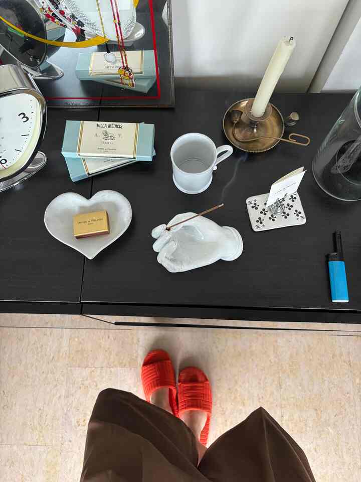 1R_47㎡_TOKYO Hunian untuk Dua Orang

Menyegarkan diri dengan dupa 🌿
Dupa yang saya bakar berasal dari Astier.

Saya memilih yang membangkitkan aroma awal musim panas ♪

Pagi yang menyegarkan dengan kopi.

#interior #ワンルーム #ディスプレイ #インセンス

