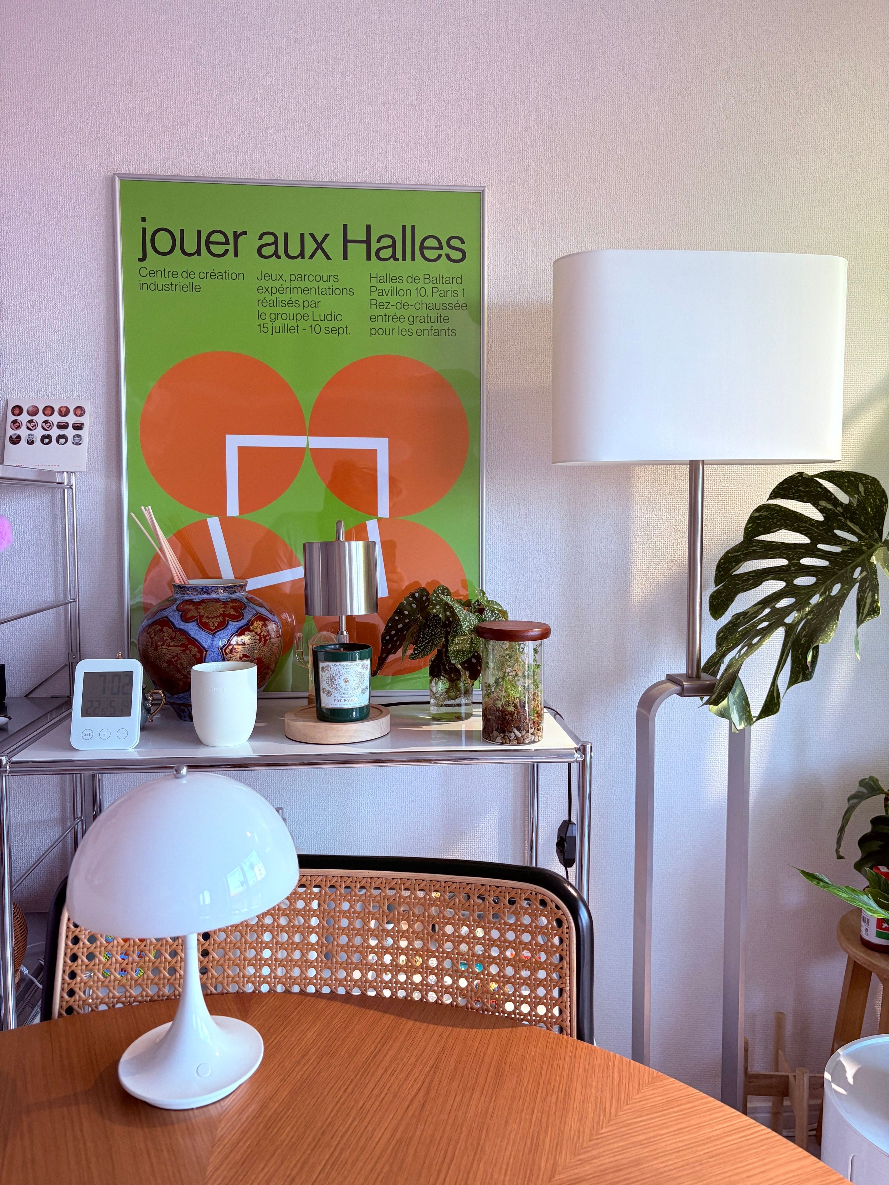 ▶︎Display
On top of the modular furniture, we mainly focus on decoration, displaying art, candles, antique vases, plants, etc.

#midcentury
#midcentury
#midcenturyinterior
#midcenturymodern
#ohouseearlysummerpreparation