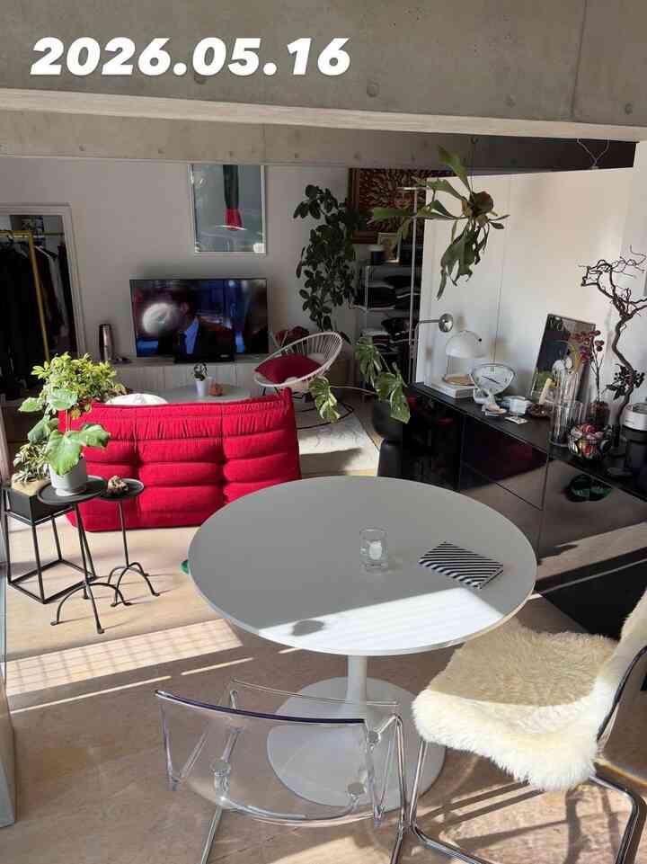 Tokyo_1R_Rental_ForTwo

Thinking about where to place the plants 🪴
It's difficult because too much sun in the summer isn't good for them 😣

#Houseplants #ohouse初夏準備 #IKEA家具