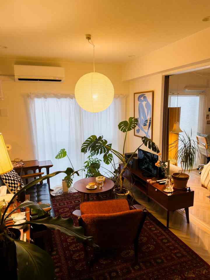この前の台風の日の我が家🌬️🏠

#ミッドセンチュリー #ヴィンテージ #ラグ #北欧